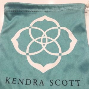 Kendra Scott Jewelry - Kendra Scott Necklace Kendra Scott Jewelry - Kendra Scott Necklace